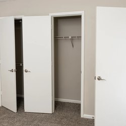 closet at The Park at Vietti located in Spartanburg, SC